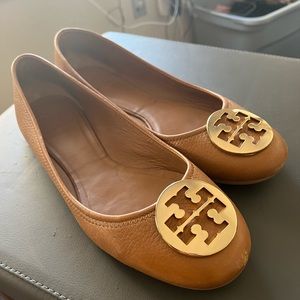 Tory Burch flat size 11… great for return to office comfort!